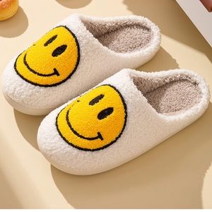Smile Face Slippers for Women Happy face slippers mens and women